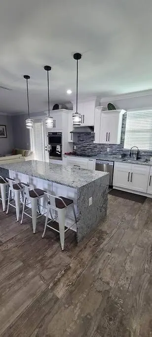 Villa White Rock In Tampa Holiday home