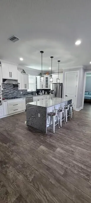Holiday home Villa White Rock In Tampa United States